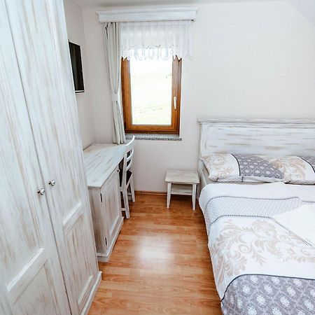 Zelena Oaza - B&B Miklavz pri Ormozu Esterno foto