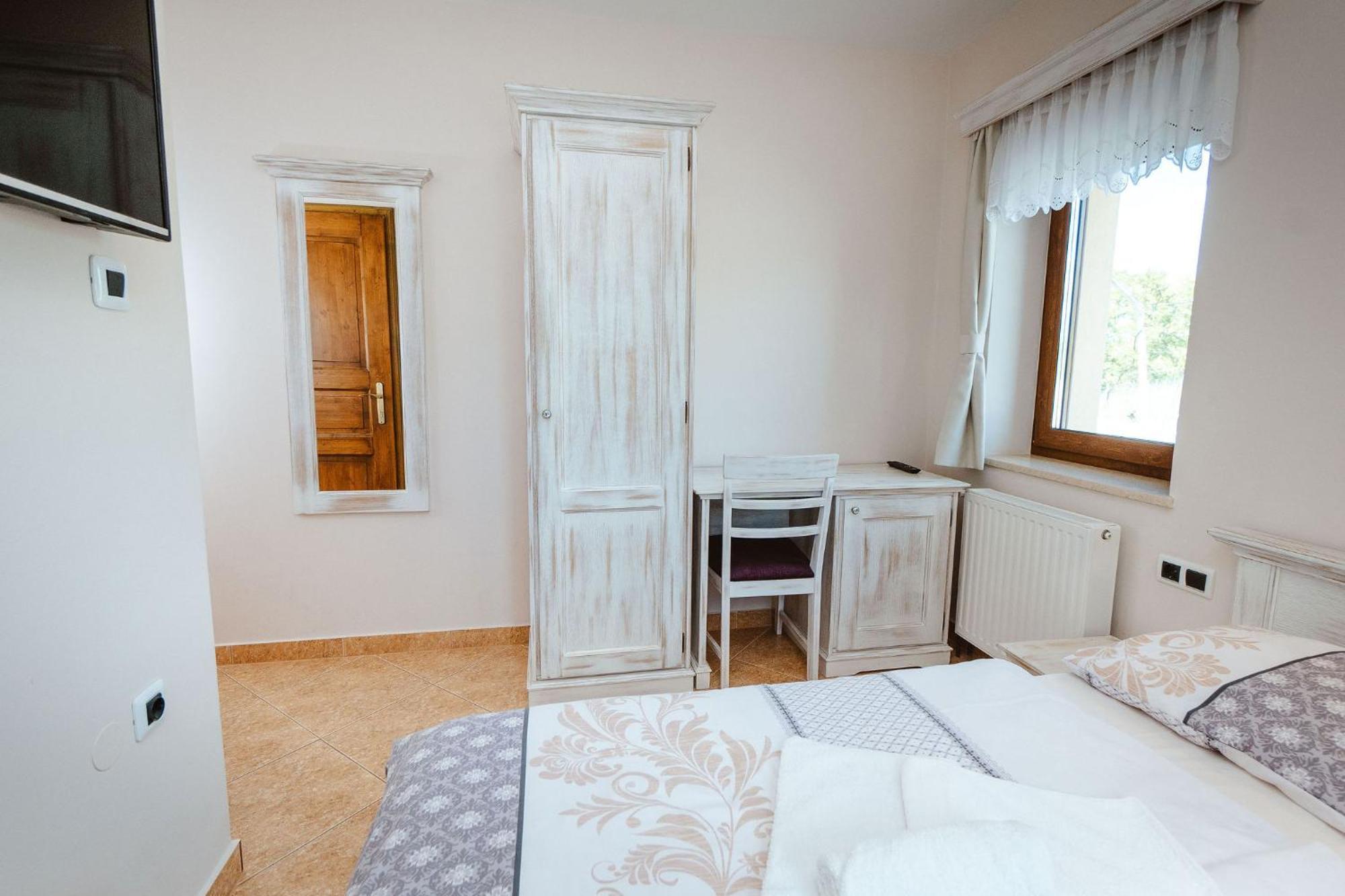 Zelena Oaza - B&B Miklavz pri Ormozu Esterno foto
